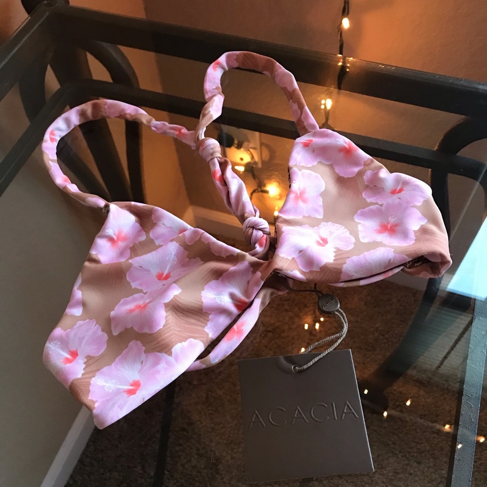Acacia Yelapa Top in Capsule Mahalo 🌼